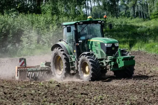Overturned tractor found in Kaišiadorys district
