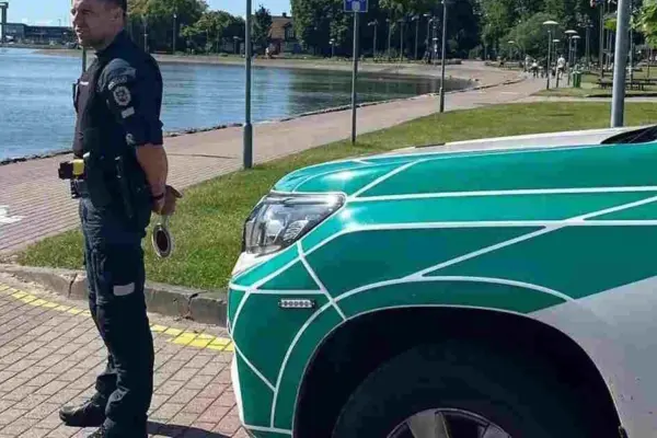 A man showed the police a passport "accidentally" taken from a friend – he received a hefty fine in court for it