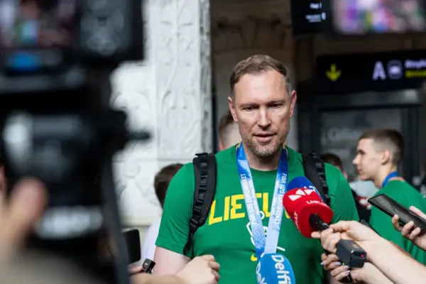 At the border, the heads of "Lithuanian Basketball" are trying to persuade Songaila