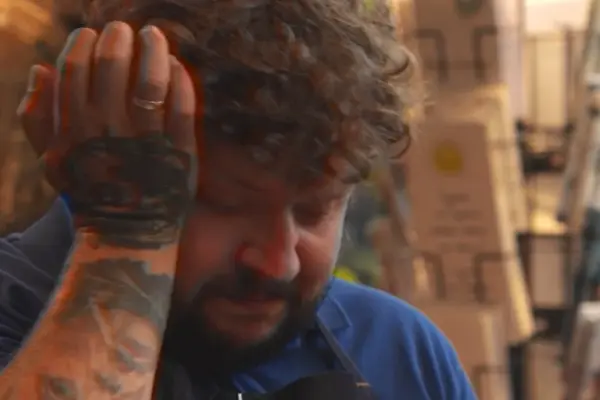 Varkė Labdarkė's tears on television