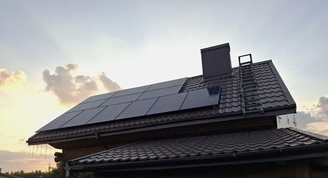 VEESLA photo./Is it worth installing a solar power plant if ESO only allows 1 kW to be fed into the grid? Real one-year experience