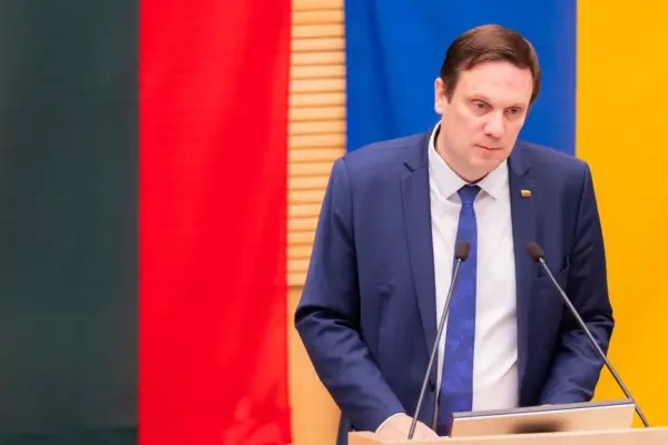 Seimas rudenį spręs, ar naikinti Trišalės tarybos narių kadencijas
