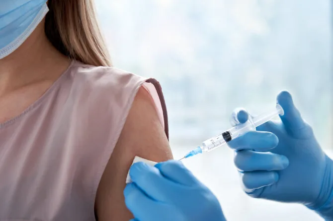Shutterstock image/Vaccine