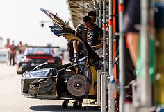 Race behind the scenes
