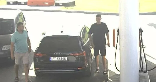 In the police spotlight – two men who got out of an Audi with Norwegian license plates
