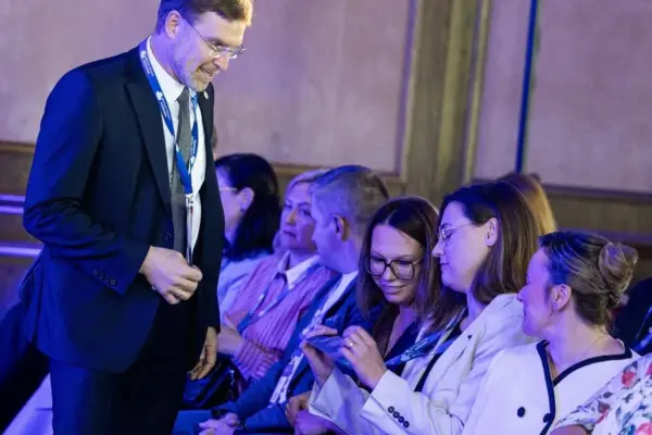 At the Democrats' convention, Linas Kukuraitis thanked Saulius Skvernelis, compared the party to apostles