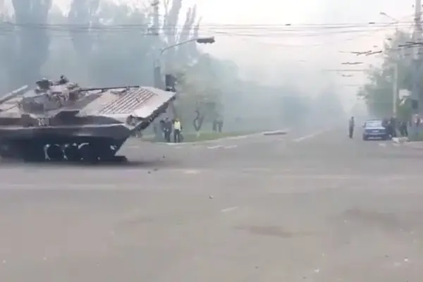 Drapato's maneuver in Mariupol blows up the internet: a tank took to the air and broke through the barricade