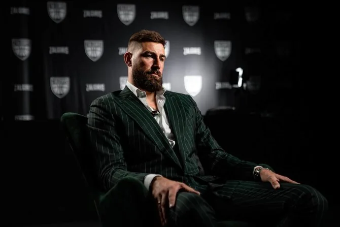 "Žalgiris" photo/Jonas Valančiūnas signed a contract with "Žalgiris"