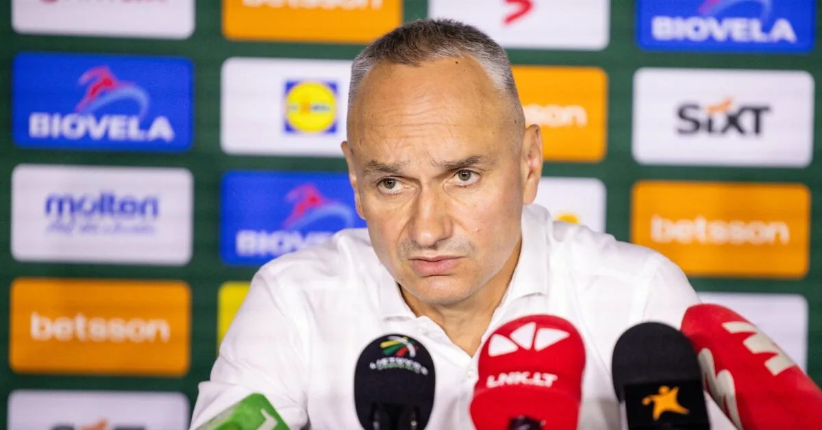 Balčiūnas, having admitted about "consultations" with several coaches: "The offer was made to only one"