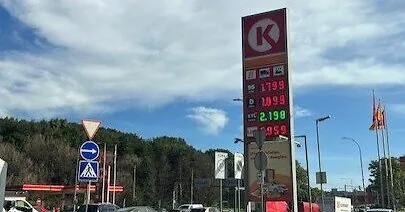 Gas station representative responded on what drives oil prices up