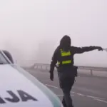 BMW driver tried to nastily stab a Panevėžys policewoman