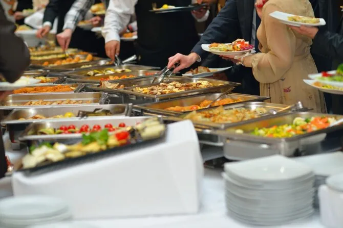 123rf.com/Buffet