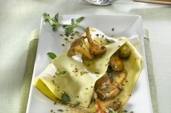 Omelette with Chanterelles