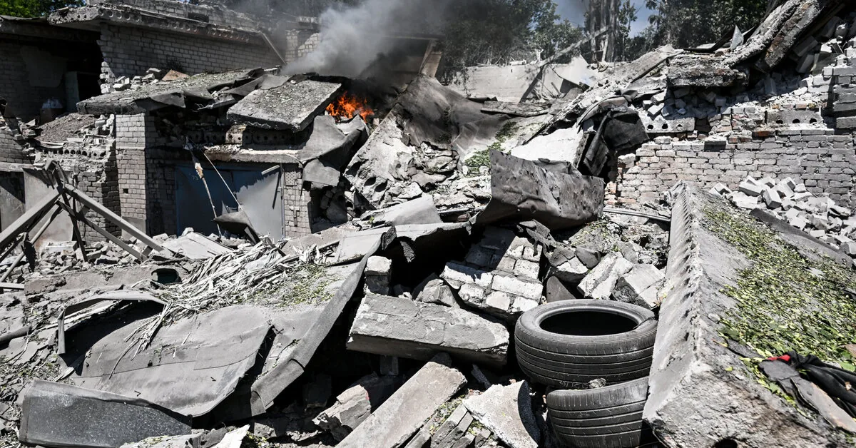 More than ten civilians killed in strikes by Ukraine and Russia