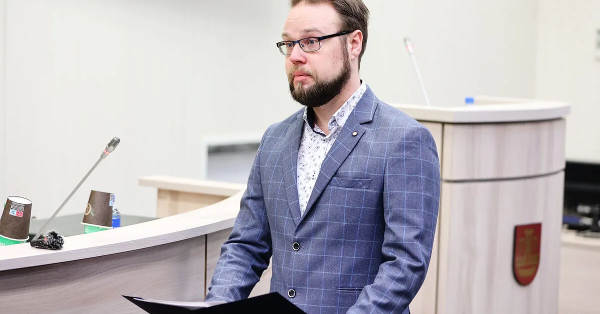 Politician from the "Nemuno aušros" faction in the Klaipėda council removed due to disagreement over a Russian-singing group