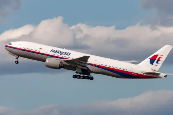 As the anniversary approaches, remembered the MH17 air disaster: how is it connected to the famous AIDS researcher?