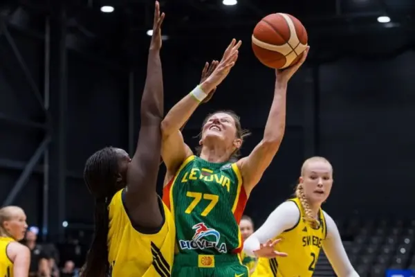 Lithuanian women's basketball team defeated Sweden