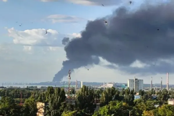 Russian warehouses are burning for the sixth night in a row: a wave of strikes reached Belgorod and Rostov