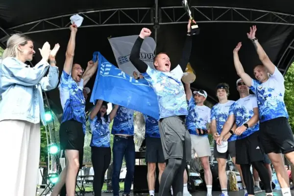 Speed, rhythm, and unity brought victory in the Sea Festival's "Dragon" races