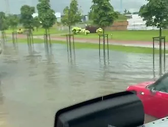 Heavy rains that swept across Lithuania also brought a portion of hail – the ice cubes did not melt for a long time