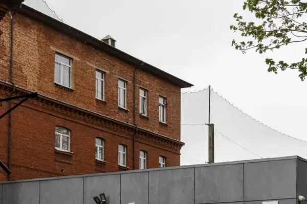 The case of imprisoned recidivists who organized drug smuggling into prison has been referred to court