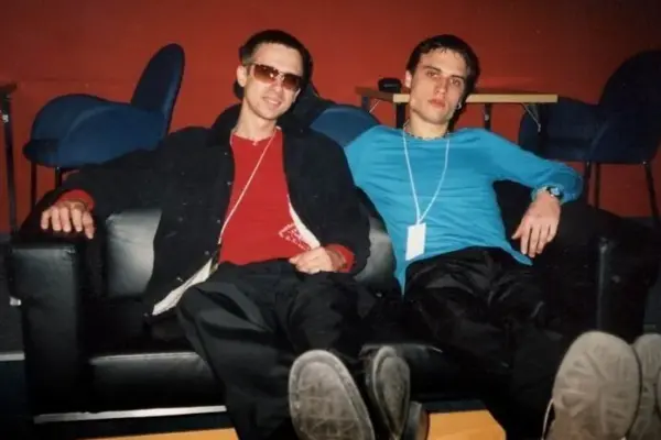 In an exclusive frame – two famous Lithuanian singers from 25 years ago: can you recognize them?