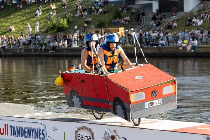 Pauliaus Peleckio / BNS nuotr./Red Bull Tandemynės