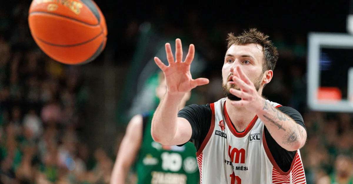 Uleckas begins his legionnaire career