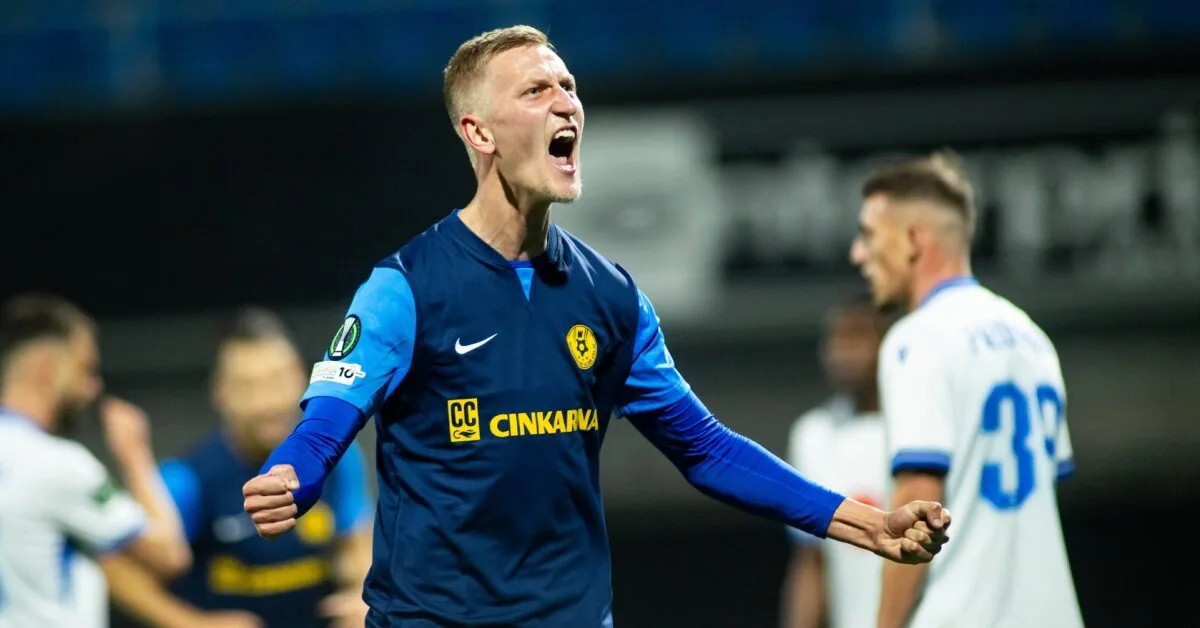 Kučys, who opened his scoring in the Champions League qualifiers, was pelted with objects – one hit the Lithuanian