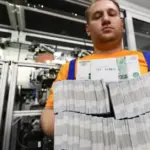 Russians are massively withdrawing money from banks: the amount is twice the budget of the Moscow region