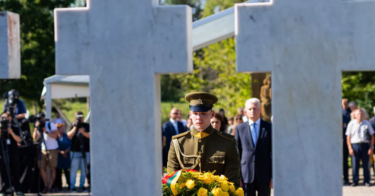 BNS Sprint: Commemoration of the Medininkai killings, plans for an extraordinary Seimas session, and discussions on defense funding