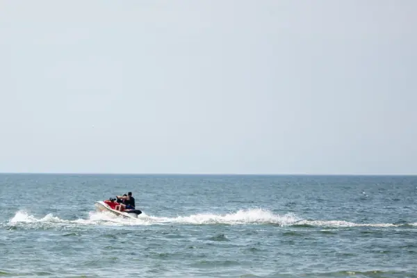 After raids in lakes and lagoons – dozens of violations and a warning to vacationers