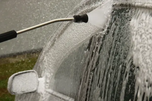 Polish case sent to court: thousands of euros stolen from self-service car washes in Lithuania
