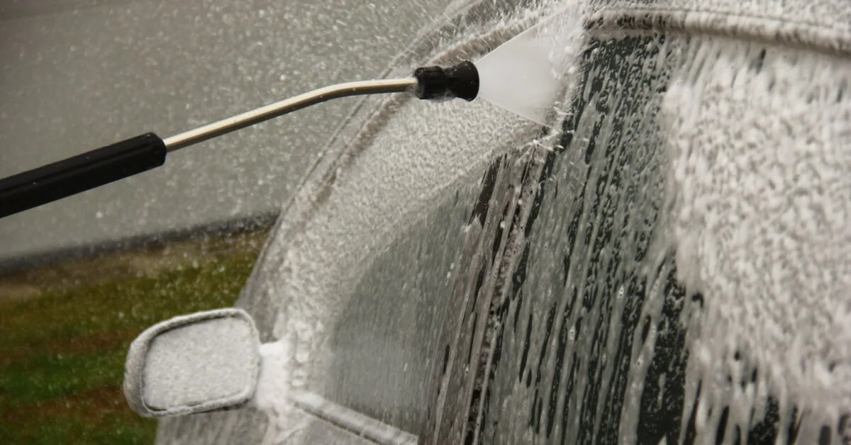 Polish case sent to court: thousands of euros stolen from self-service car washes in Lithuania