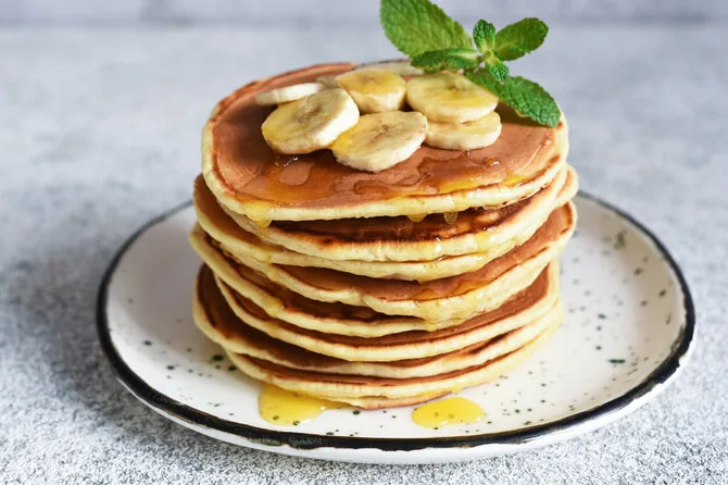 „Iki“ nuotr./Purūs bananų blyneliai