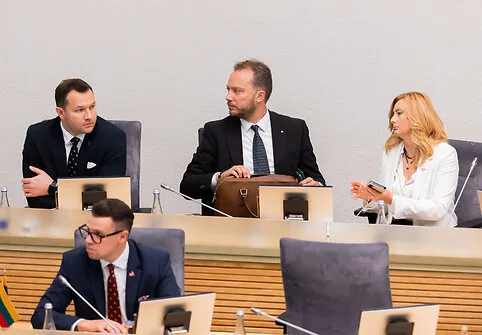 Seimas tvirtina XXI Vyriausybės programą