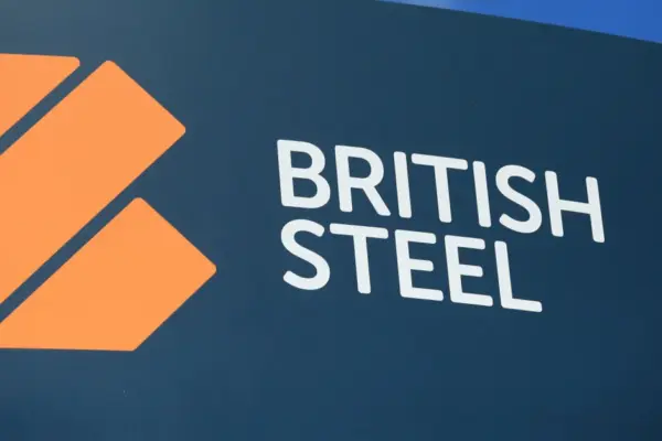JK nationalizes the company "British Steel"