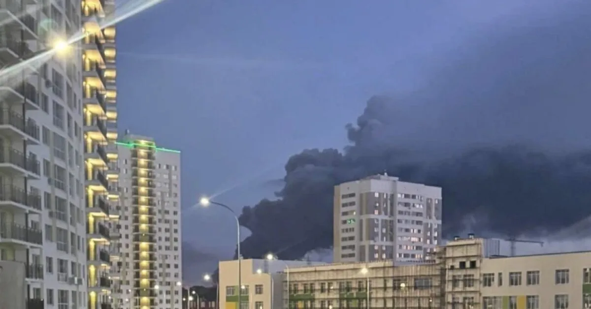 Ukrainian drones struck another "Wildberries" warehouse: a huge fire broke out