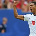 Battle for bronze – begins: England – France