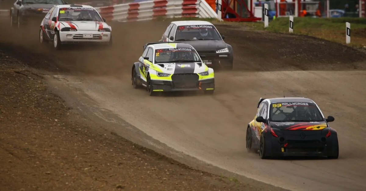 The new Vilkyčiai track configuration intrigues athletes: longer gravel and higher speed promise action