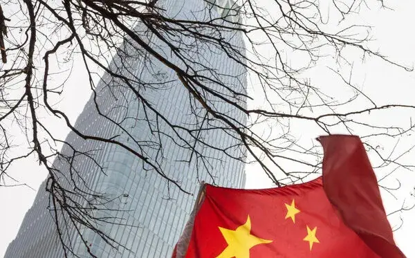 10 people died in a sudden flood in a tourist area in China
