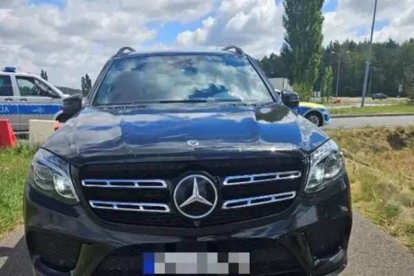 Changed numbers did not save the Lithuanian: Polish police caught with a stolen "Mercedes"