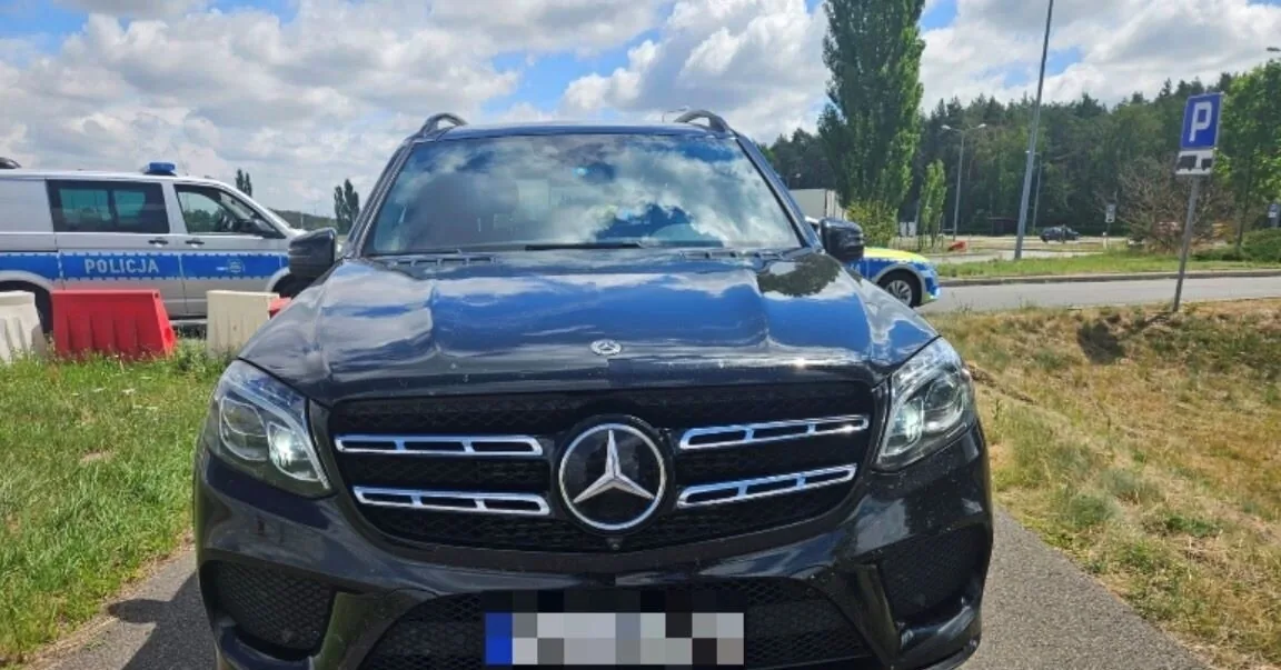 Changed numbers did not save the Lithuanian: Polish police caught with a stolen "Mercedes"