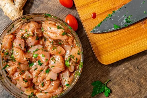 How to choose a marinade according to your taste? A guide from mild to fiery hot