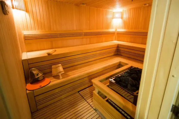 Four people needed medical help at the Tallinn SPA center due to carbon monoxide poisoning