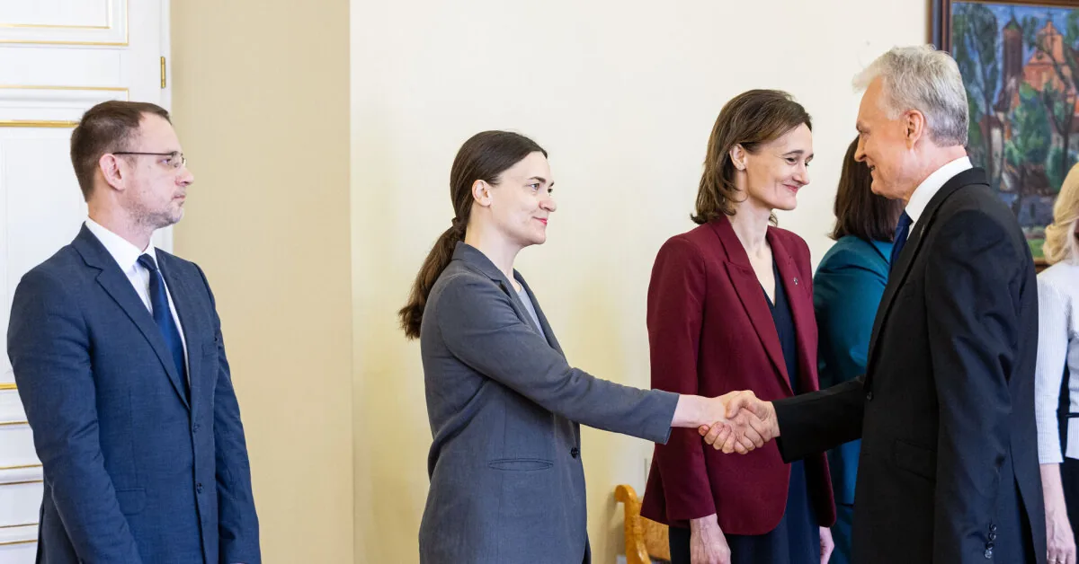 Opposition welcomes president's veto on abolishing the threshold for tenth-graders, hopes for Seimas approval