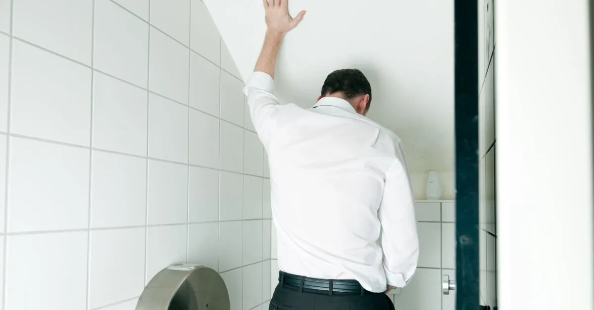 When urination becomes a problem: urologist – about dangerous symptoms