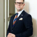 After being suspected of plagiarism in his dissertation, the Minister of Culture presented his version