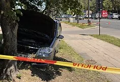 In Vilnius, a car crashed into a bus stop with people: one girl died