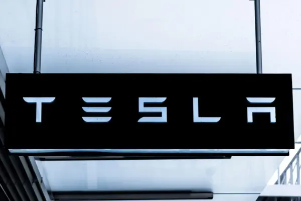 Elon Musk denies rumors about the sale of Tesla's China division